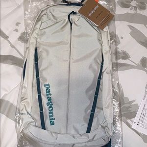 Patagonia 18L back pack